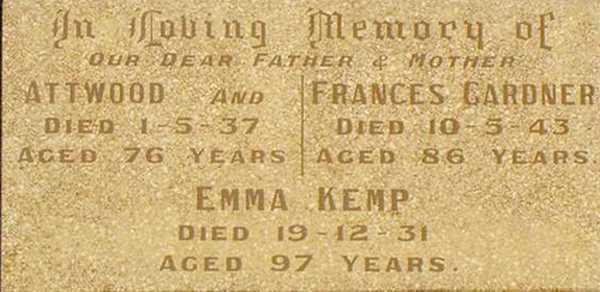 Memorial for Emma Kemp nee Elliott